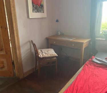 Platschow Apartamento | Zimmer in Ferienhäusschen am See / Karstädt