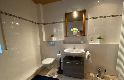 Kurrenberg Apartamento | Zimmer mit Aussicht - Balkonzimmer Nähe Bad Breisig