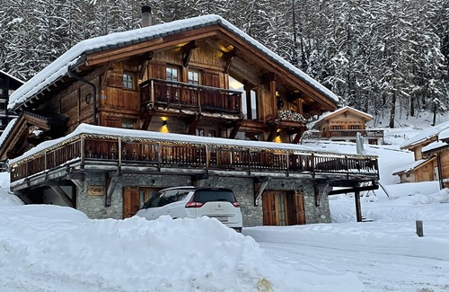 Zinal Chalet De Esquí | bañera de hidromasaje, sauna, chimenea, terraza, perros, chalet de lujo en Zinal / Grimentz