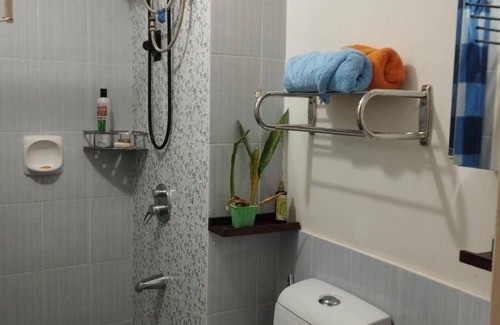 Apolonio Samson Apartamento | Zinnia South Tower by Jelih
