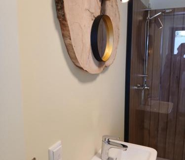 Mittelherwigsdorf Apartamento | Zittau - Ferienwohnung Frieda mit Camping Familien, und Biker Hütten am Zittauer Gebirge