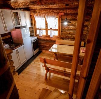 Ciganska Mahala Chalet De Esquí | Zlatarske brvnare Zlatar Chalets