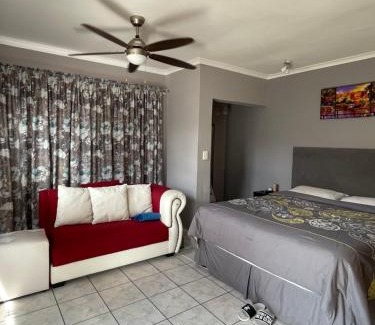 Parklands Casa | Zoe & Saint