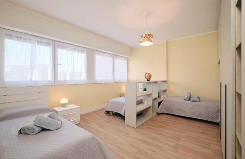 Quartiere XX Ardeatino Apartamento | Zona Eur Roma 70 - Giorty Domus Romanae e Piscina