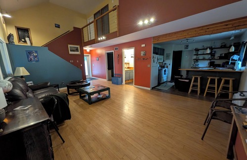 Franklin to the Fort Casa | Zootown 4-bedroom house with Sauna