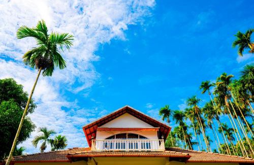 Vayittiri Casa | Zostel Homes Wayanad (Karapuzha)