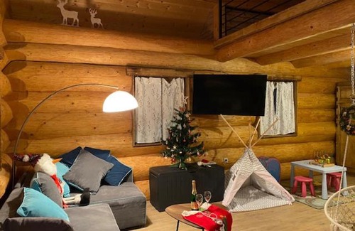 Kostolna Ves Complejo | Zrubová Rozprávka nad Rybníkom - Líška