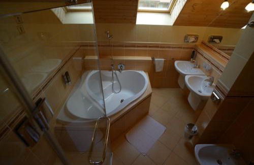 Tatranska Lomnica Casa | Zrubové chaty Stará Lesná