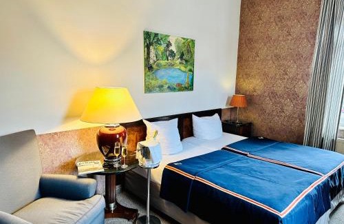 Radebeul Casa | ZU DEN LINDEN - RADEBEUL Pension mit Restaurant