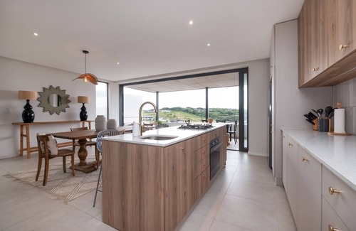 Salt Rock Apartamento | Zululami Luxury Estate 4 BR House