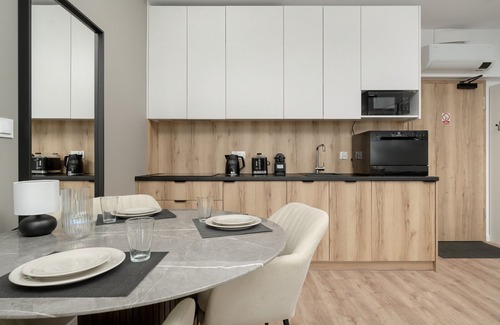 Krzyki Apartamento | Zwycięska 3 | One Bedroom Apartments in Wrocław | Air Conditioning | Parking | 4 People