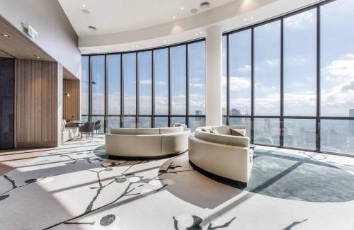 Southbank Apartamento | Zyra Lookout - Riverside Retreat with Pools and Sauna