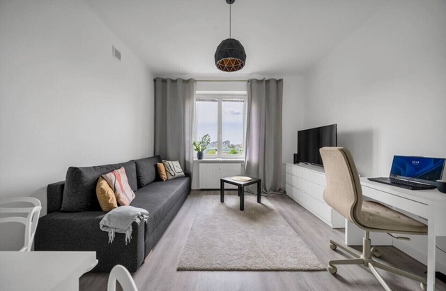 Śródmieście Apartment - 8th Floor, Workspace, Tram - by Rentujemy