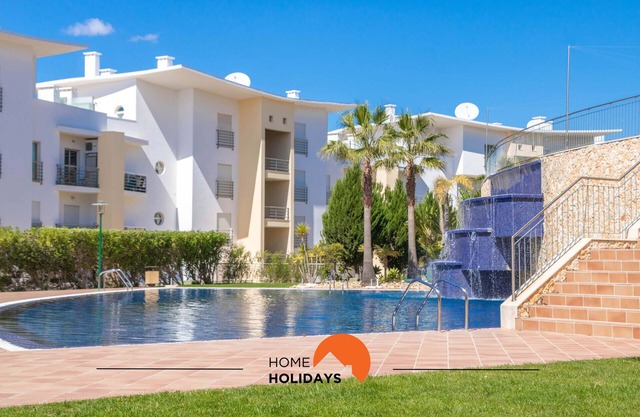 #004 Orada by Home Holidays