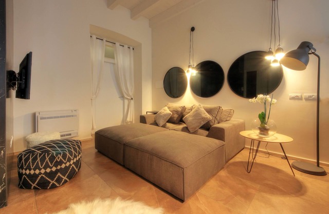 1 Bedroom Apartment in Cagliari