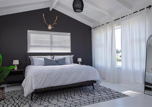 1 bedroom cottage south of Cape Town