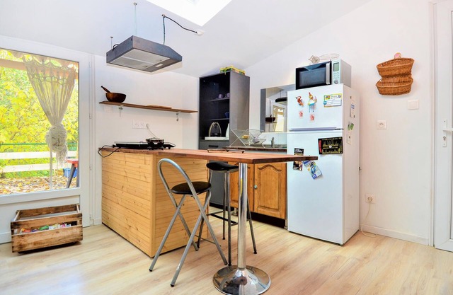 Alojamiento de 1 habitaciones en St Paulet De Caisson