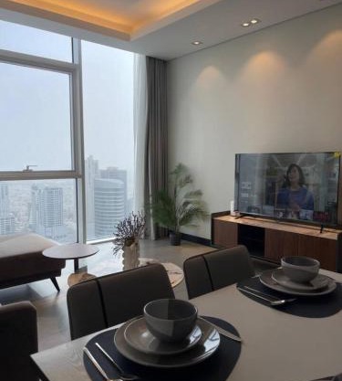 1 Bedroom Luxury Penthouse Catamaran City View
