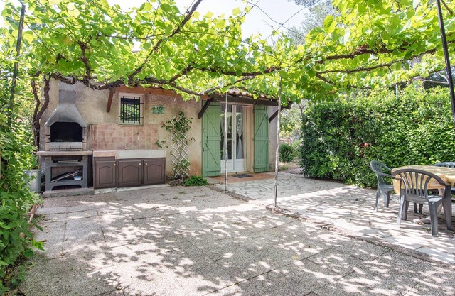 Casa de 1 dormitorio que admite.