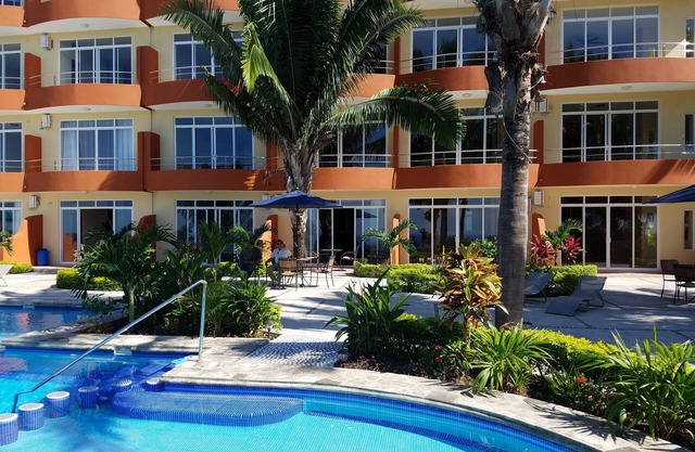Condominio de 1 habitación con vista al mar 107 en Vista Encantada