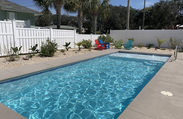 PISCINA CLIMATIZADA PRIVADA! ¡Carrito de golf gratis! A 1 cuadra de la playa! * Tranquilo West End *