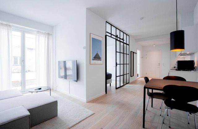 Cool 1-bed w/ new yorker vibes and private terrace - 220