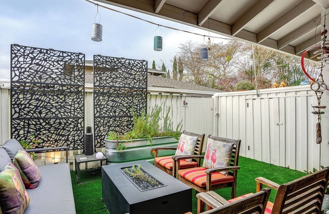 1 Mi to Dtwn Napa: Townhome w/ Pool Access