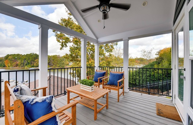 < 1 Mi to Marina: Lake Norman Home w/ Pool Access!