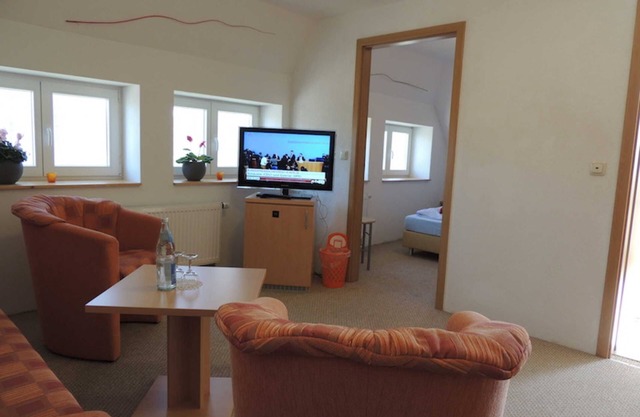 10 AP con vista al lago y parque - Insel-Hotel Dobbertin