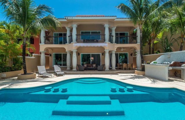 10 habitaciones, 2 Villas de lujo combinado para hacer el hogar perfecto para sus vacaciones