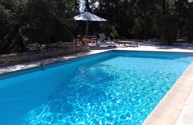 10' from seaside, quiet nature, on one level