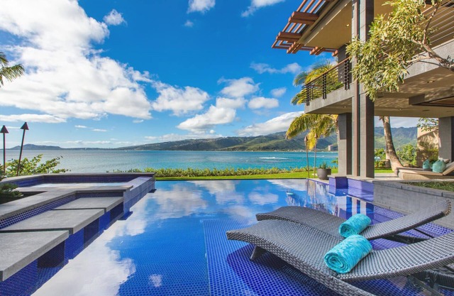 Ocean House - El más reciente alquiler de lujo en la costa sur de Oahu