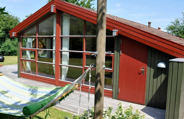 Tranquila casa de vacaciones en Juelsminde con hidromasaje