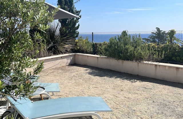100m from beach, modern functional apartment sea wiev, Terrasse