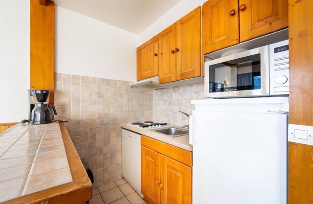 100m del centro estación, 5.o piso, balcón, tv, local para esquís, 52m², Tignes