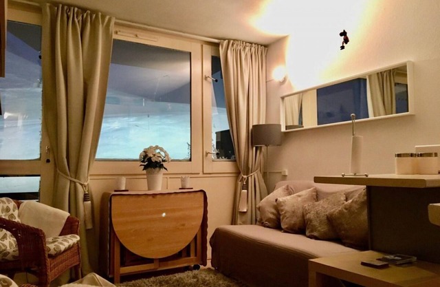 A 10m de las pistas de esquí, vista pistas, balcón, tv, local para esquís, 26m², La Plagne