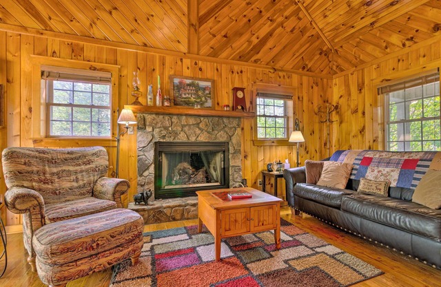 ¡NUEVO! ¡Cabaña aislada entre Boone y Blowing Rock!