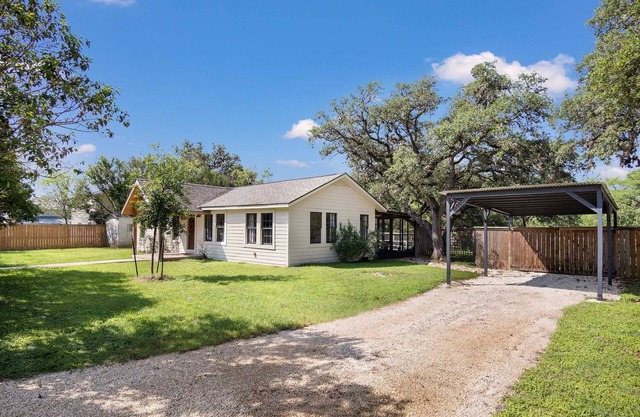 11th Street River House | 3BR on Medina in Bandera