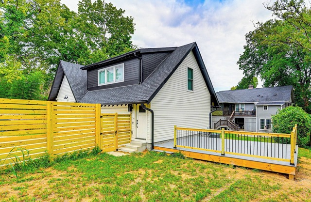 12 South Neighborhood: Home w/ Modern Flair!