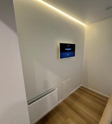 13 New Airport Apartment