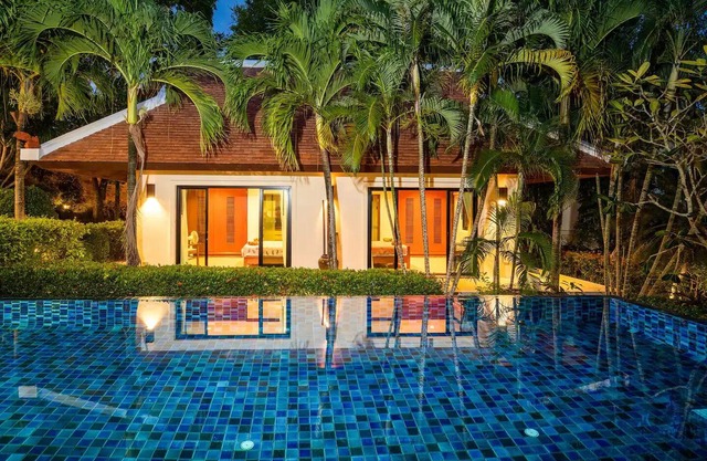 1350㎡ Gated Private Royal Pool Beach Villa 4 bdrs