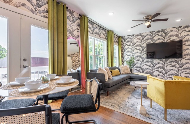 NEW-15 Min to Broadway-Patio-Grill-Family Friendly-Tropical Vibes