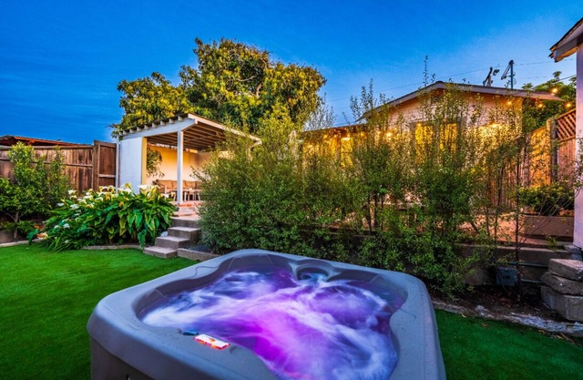 Prime Location, Private Hot Tub! Minutes To Sand