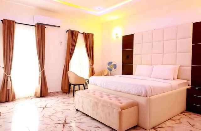 15 Sule Olusesi Rd