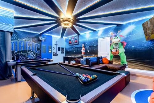 15BR Mansion Near Disney Private Pool Hot Tub