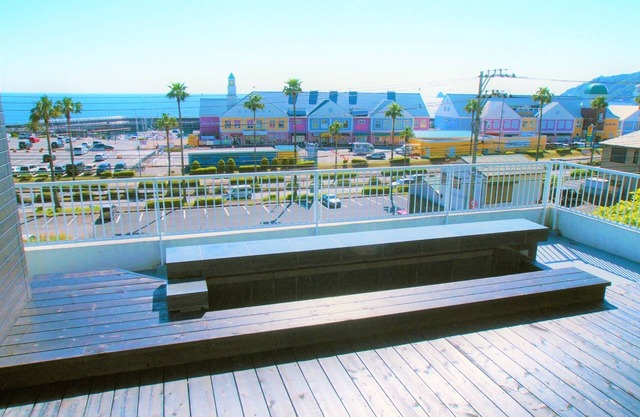 17 minutes walk from the station Maximum 32 peopl / Ito Shizuoka
