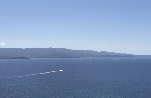 Estudio de 180 grados con vista al mar a 700 metros de las playas