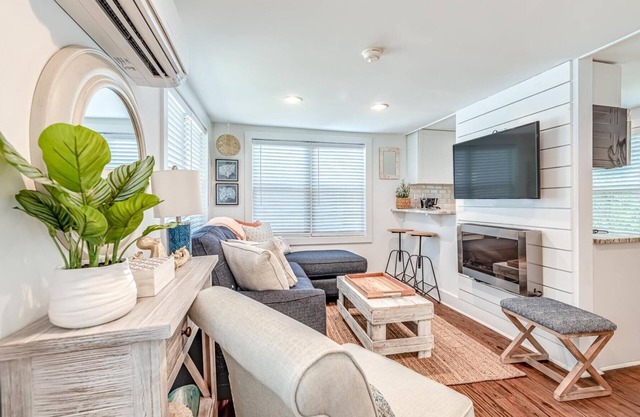 1950s Beach Cottage Unit C