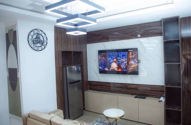 1bedroom brown in Oniru-Victoria Island.(24hrs Power, Starlink, Landmark Beach)