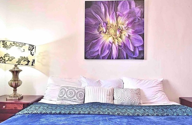 1BR Apartment close to beach Super Location
